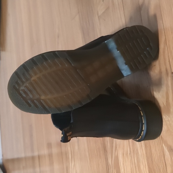 Dr. Marten's Airwalk Chelsea Boots Black Size 6 - Picture 4 of 4